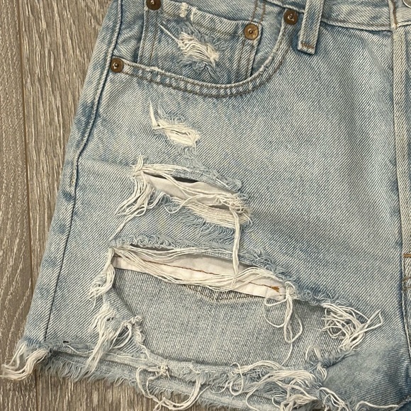 Levi’s jean shorts 501 size 26 - Picture 4 of 7